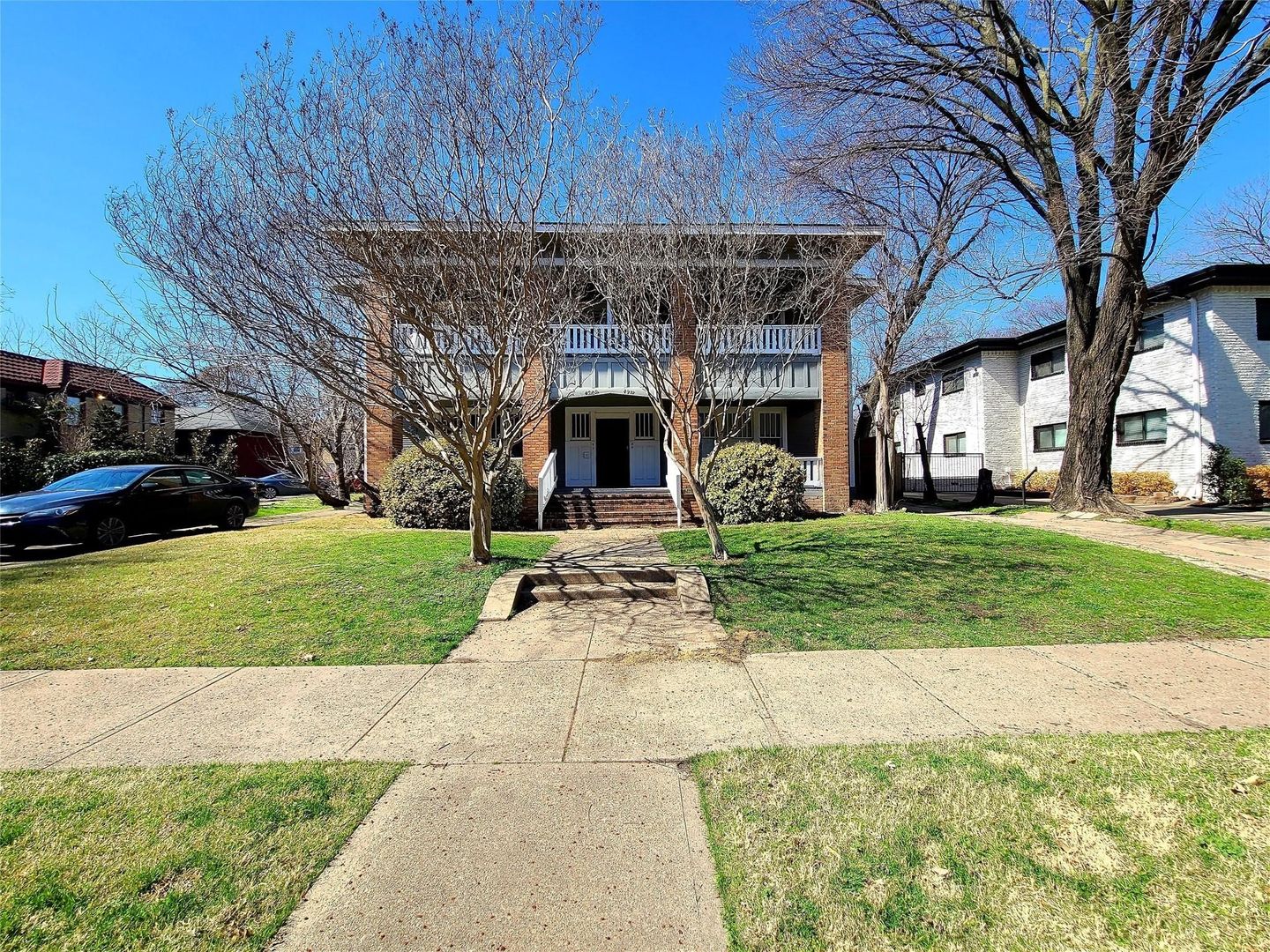 Dallas House: 4909 Worth St