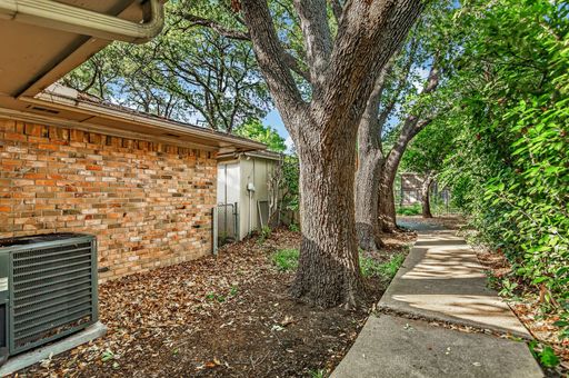 7505 Brentcove Cir, Dallas, TX 75214-1808