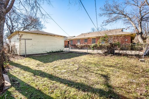 6520 Saint Moritz Ave, Dallas, TX 75214-2428