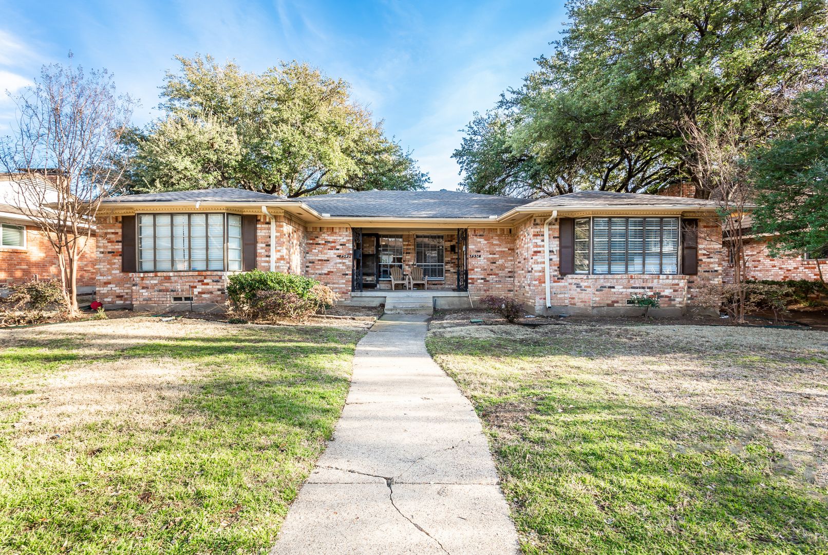 Dallas House: 7551 Brentcove Cir