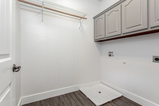 4738 Coyote Trl, Dallas, TX 75227-2821
