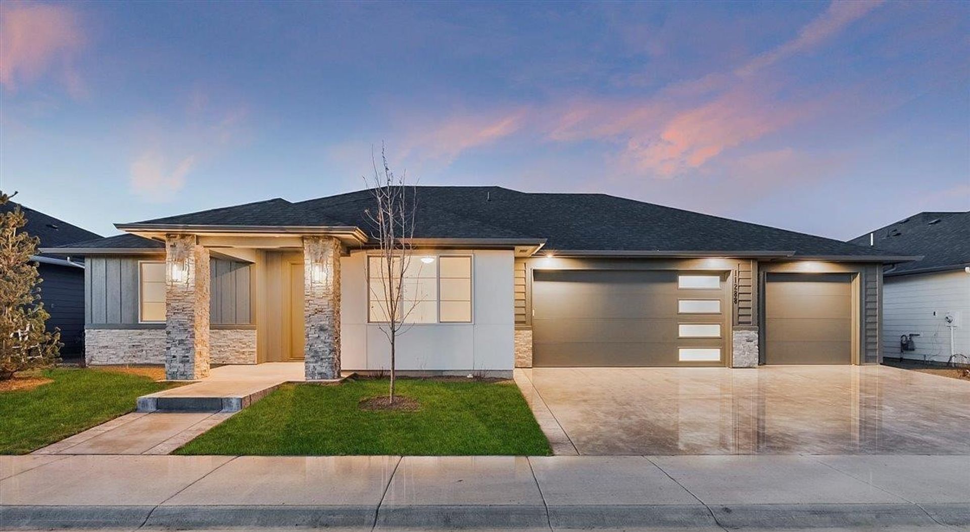 Star House: 11310 W Gladiola Street