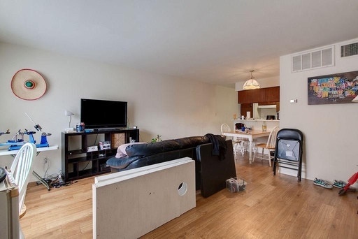 Austin House: 2207 Leon