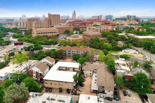 Austin House: 2207 Leon  #207