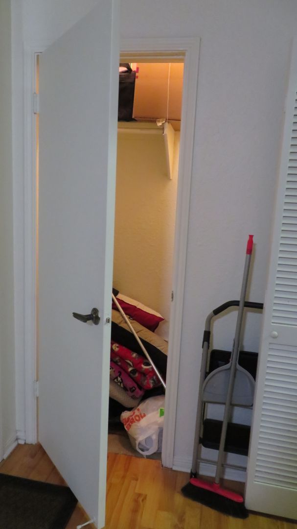 Austin House: 1910 Robbins Place #202 - Unit-1