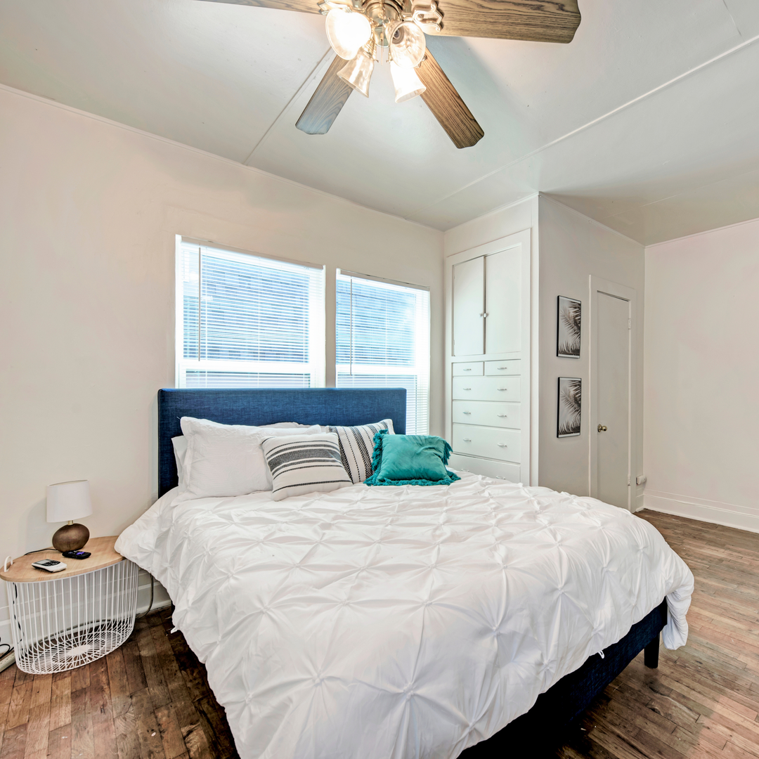 Austin Condo: 915 W 21st #2