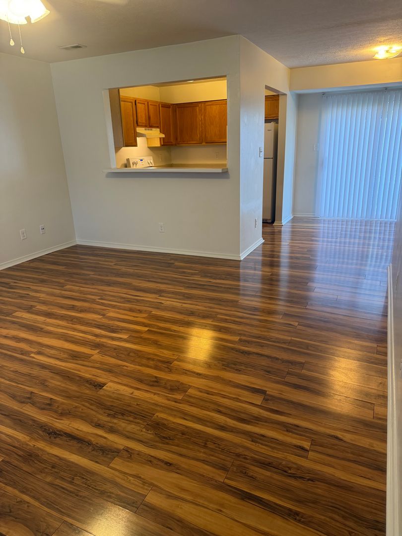 Bloomington Apartment: 1415-1477 W Allen St