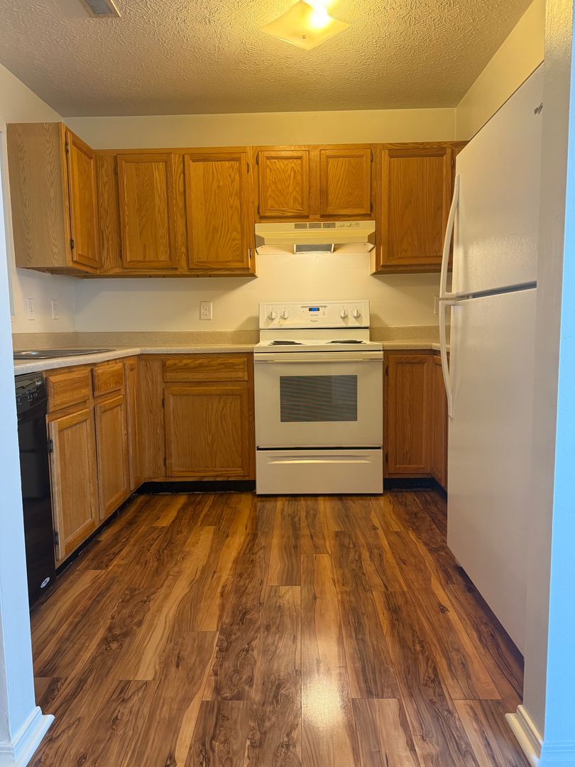 Bloomington Apartment: 1415-1477 W Allen St