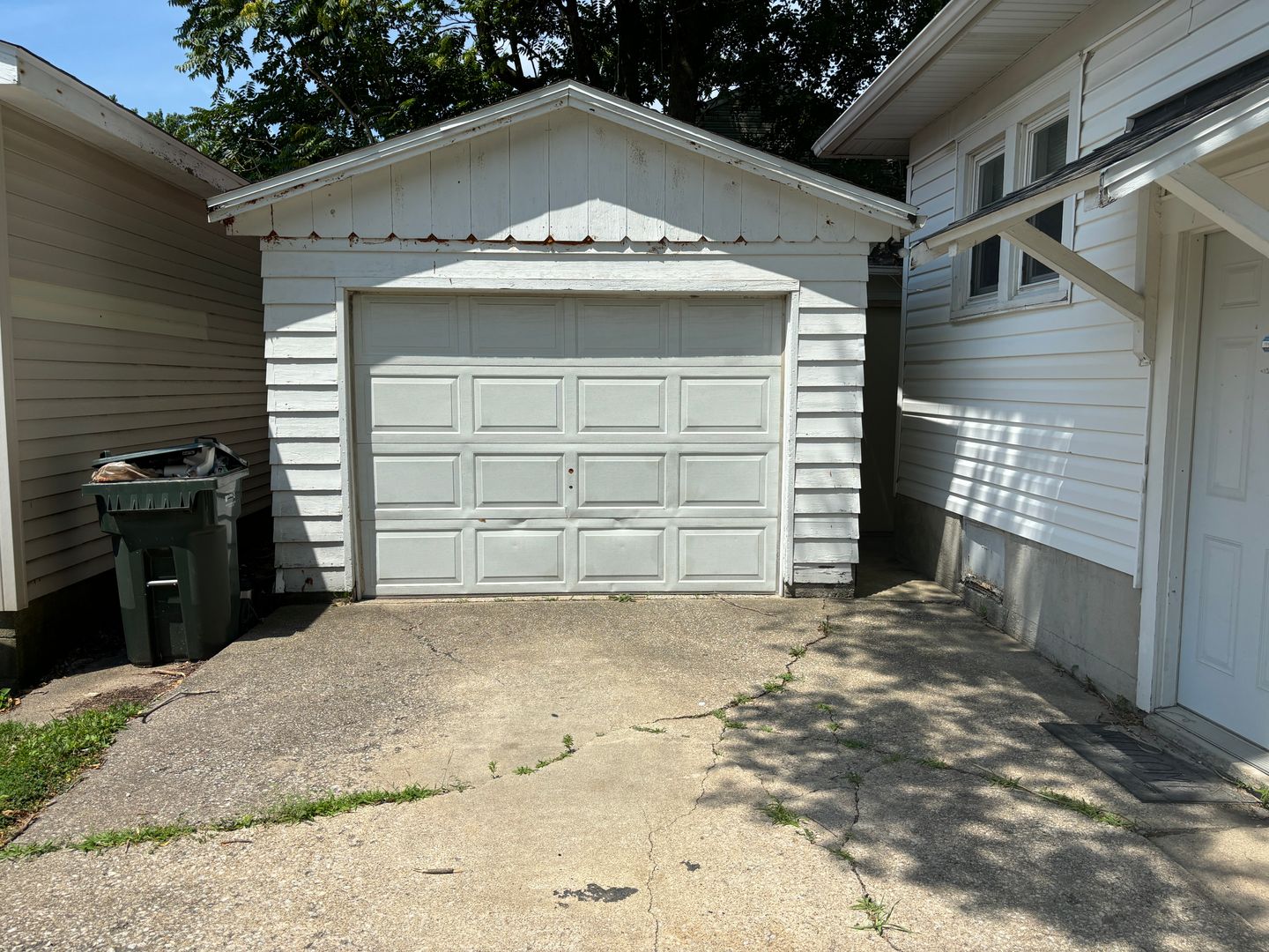 146 709 E Main 8 of 10