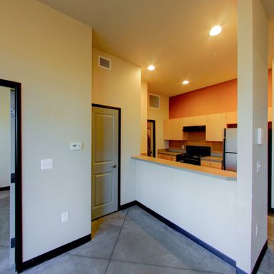 One Bedroom, One Bath Near CSU! – photo 1