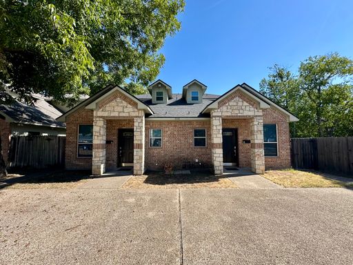 4 Bed 2 Bath Rental at 2018 S 8th St - Unit A, Waco, TX – photo 1