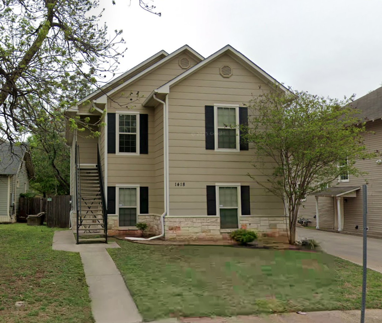 Waco Apartment: 1418 S 10th