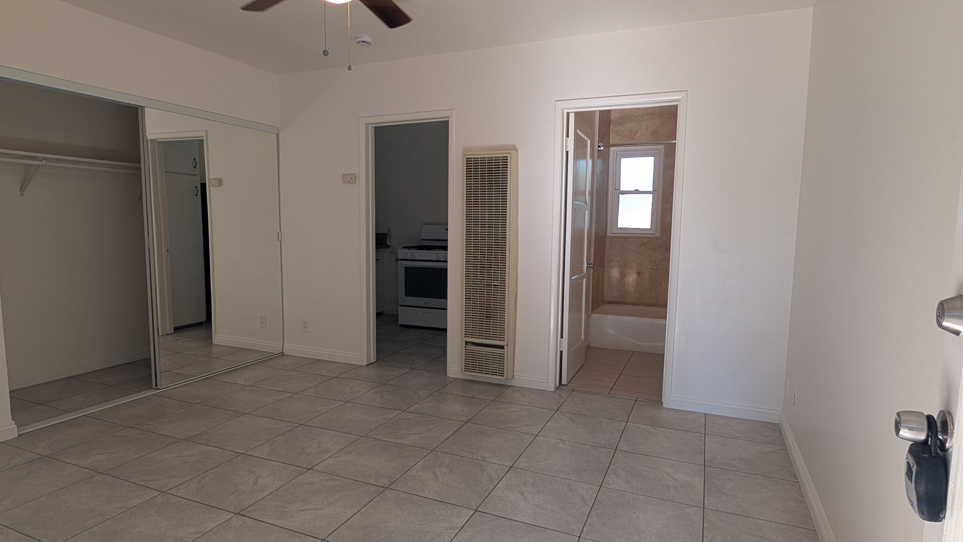 Pasadena Apartment: 608 -612 N. Marengo Ave.