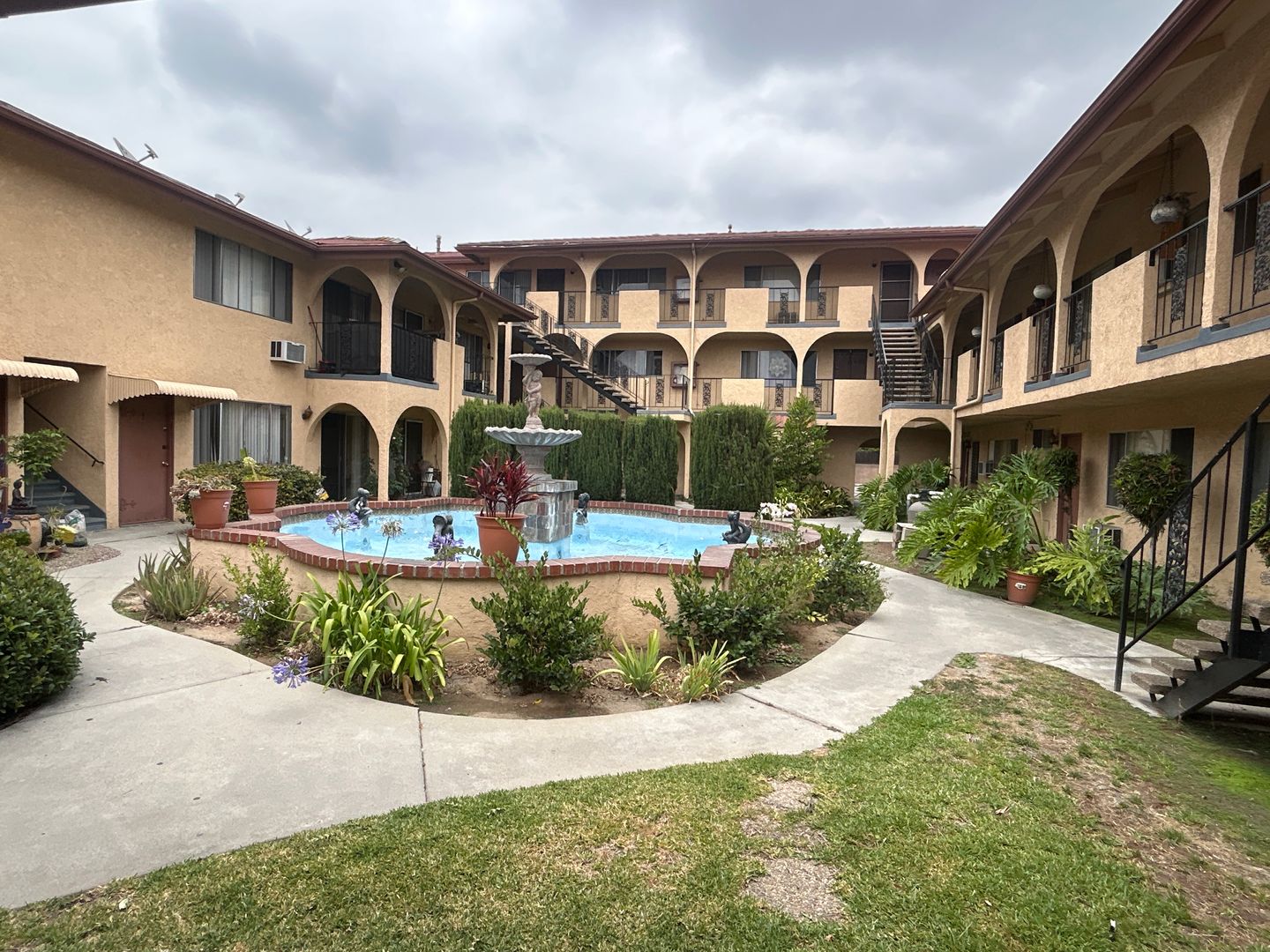 Alhambra Apartment: 1010 S. Atlantic Blvd.