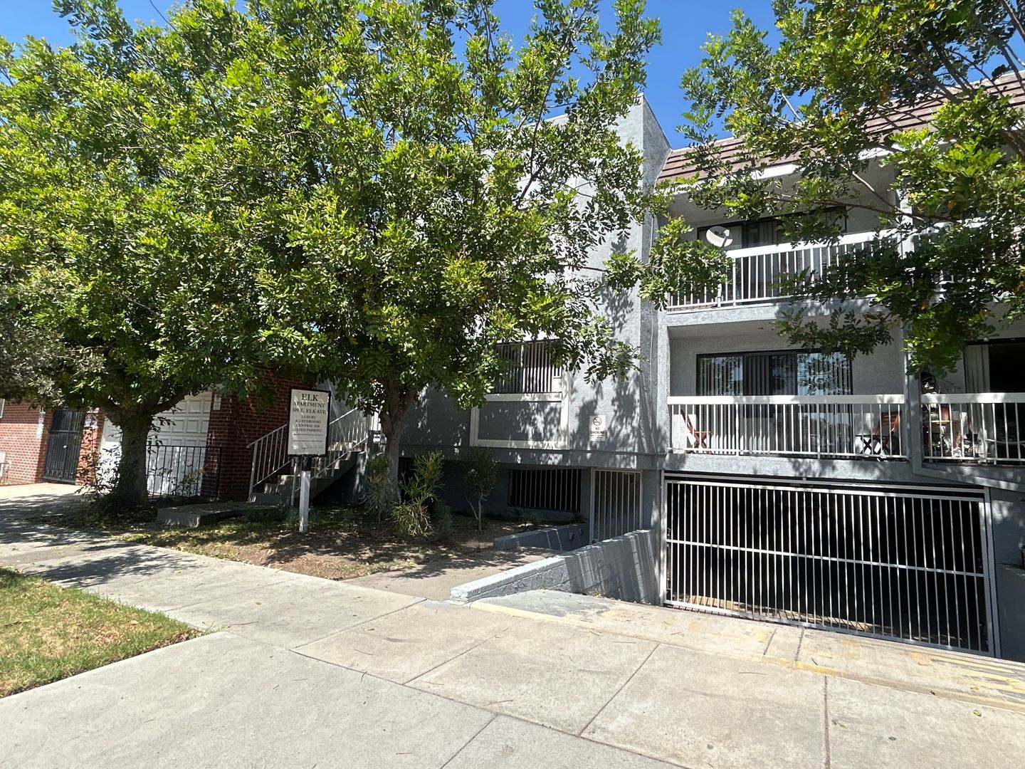 Glendale Apartment: 309 East Elk Avenue