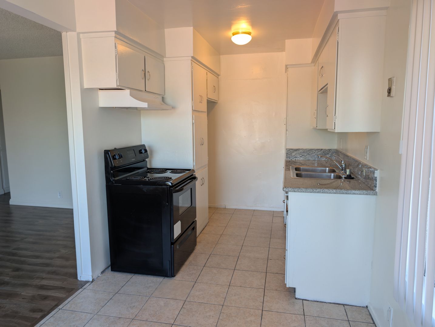 Alhambra Apartment: 2715 S. Fremont Ave.