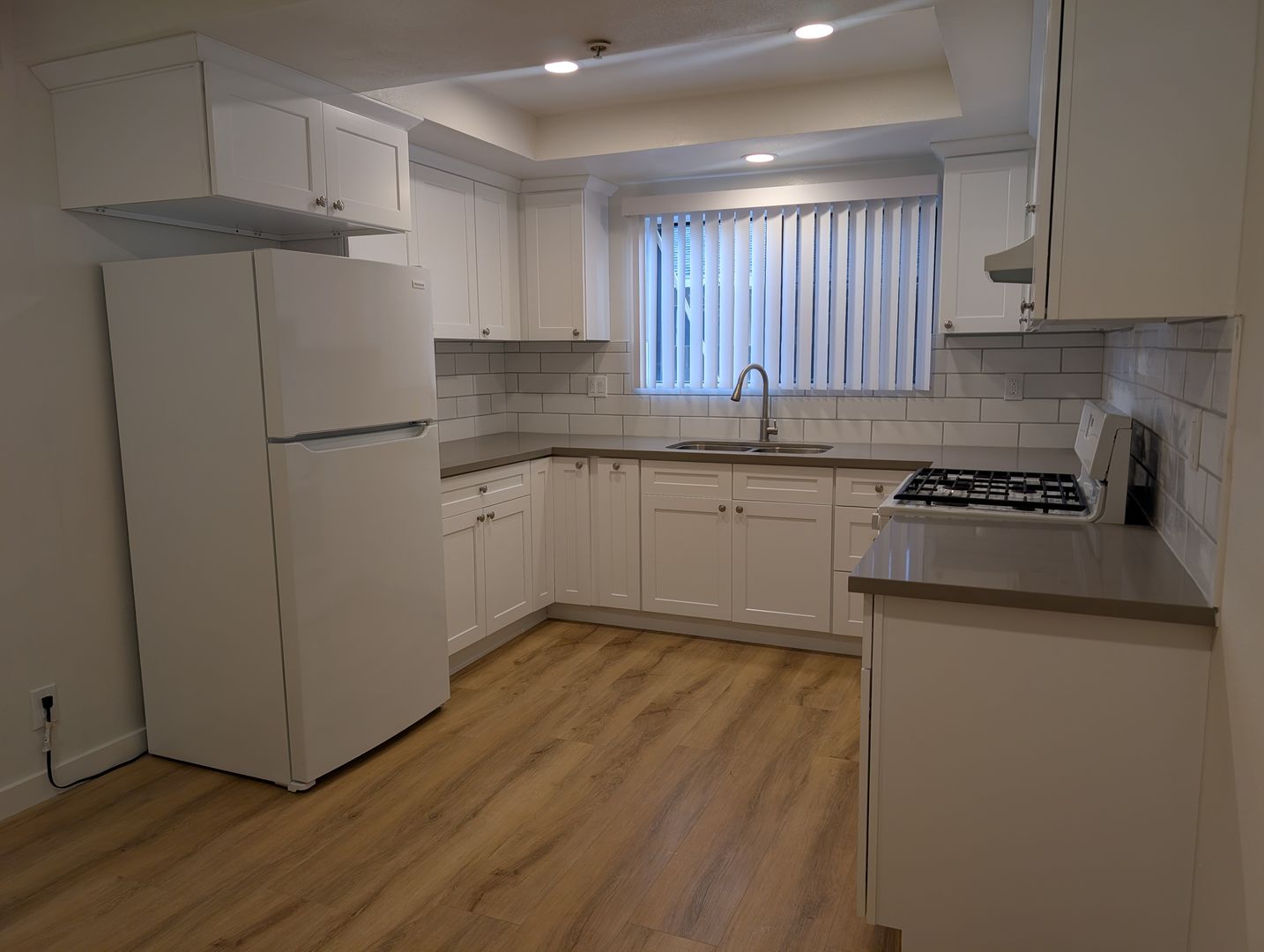 El Monte Apartment: 2120 Mountain View Road