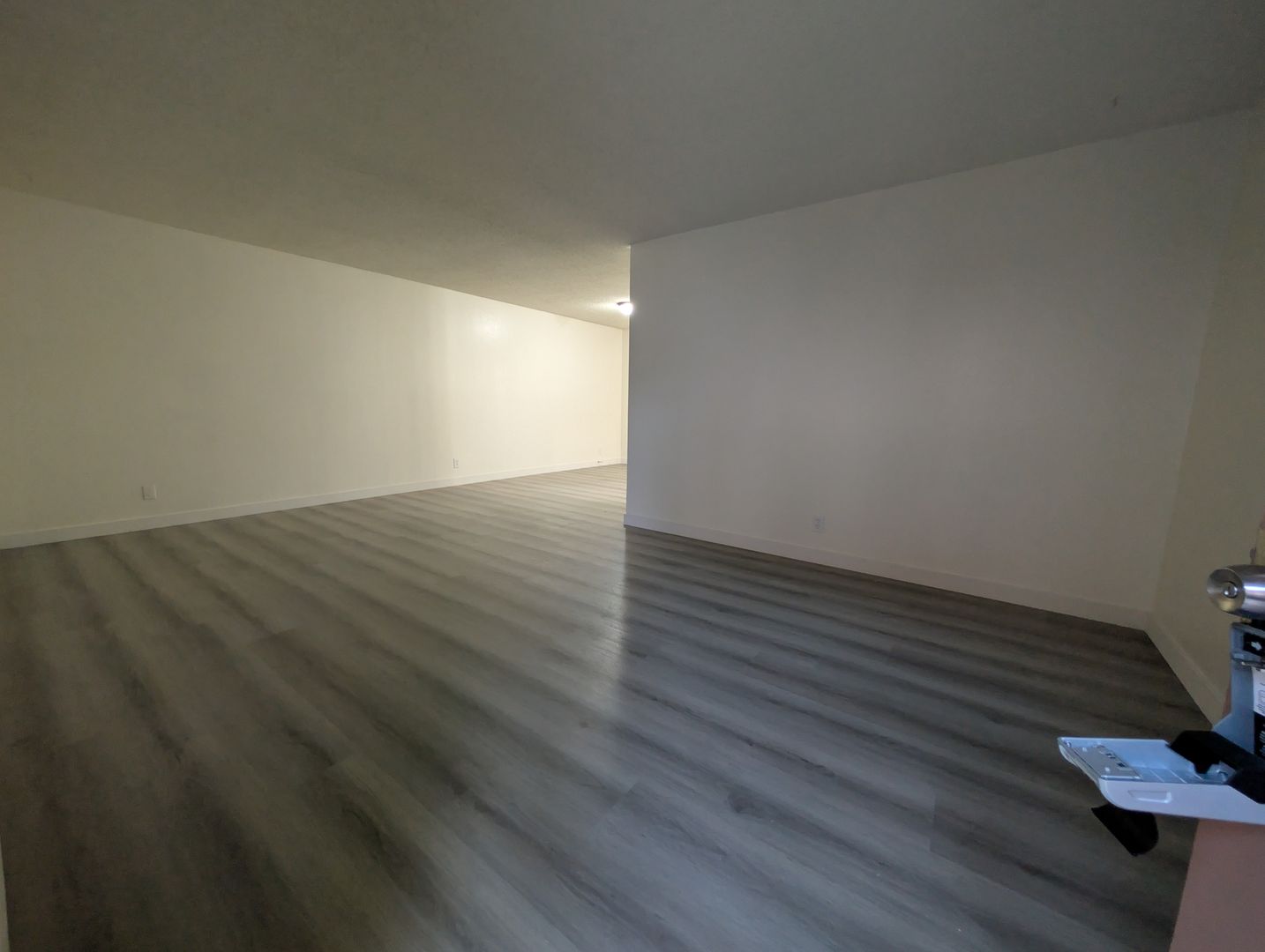 Ontario Apartment: 504-512 W. Berkeley Ct.