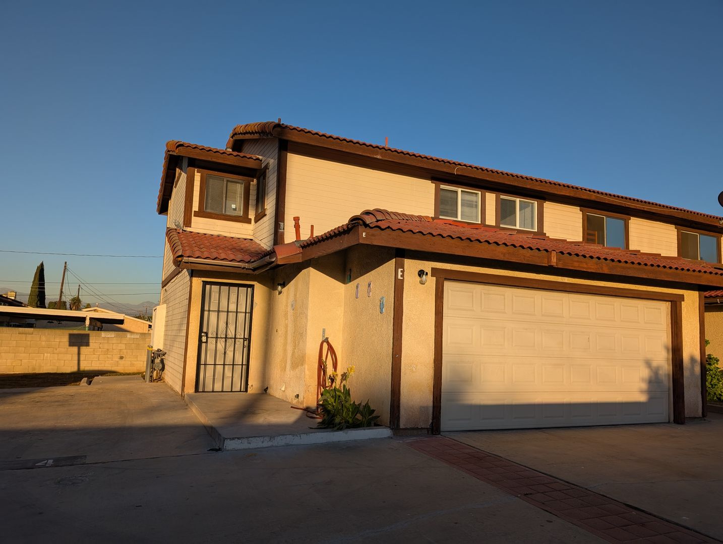 El Monte Apartment: 2120 Mountain View Road