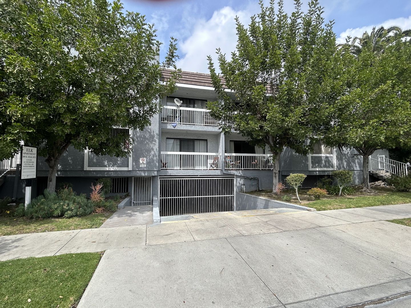 Glendale Apartment: 309 East Elk Avenue