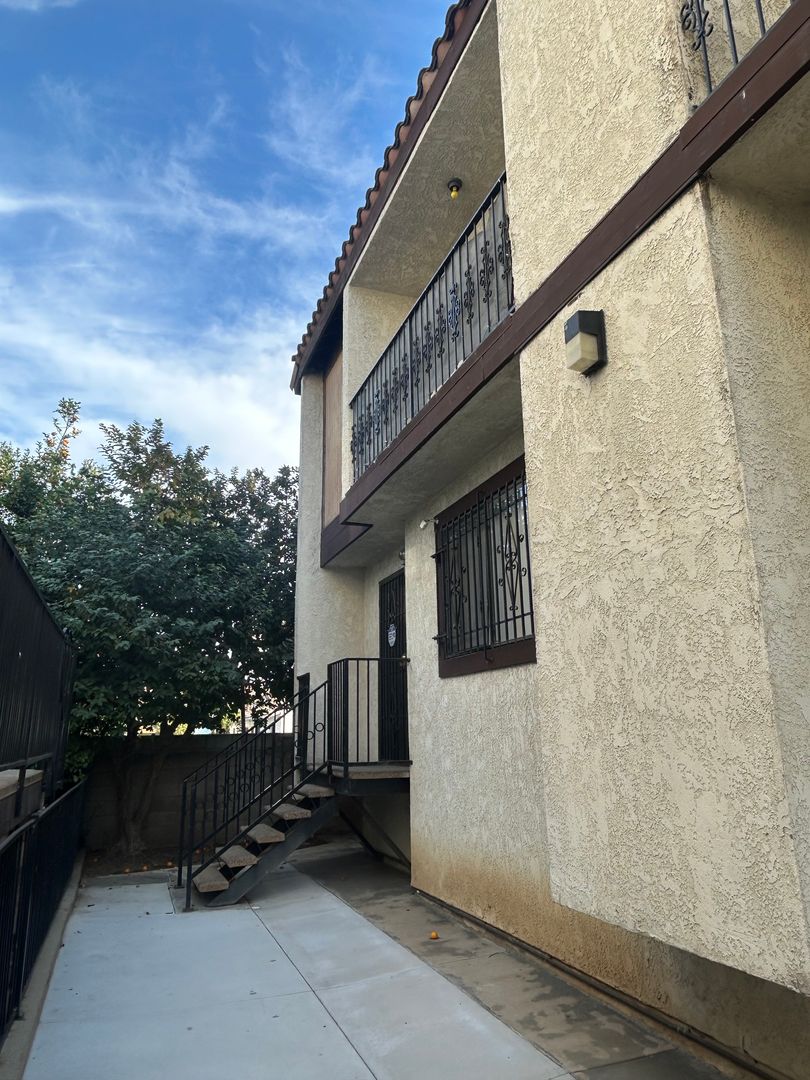 Alhambra Condo: 1708 S. 6th St. #6