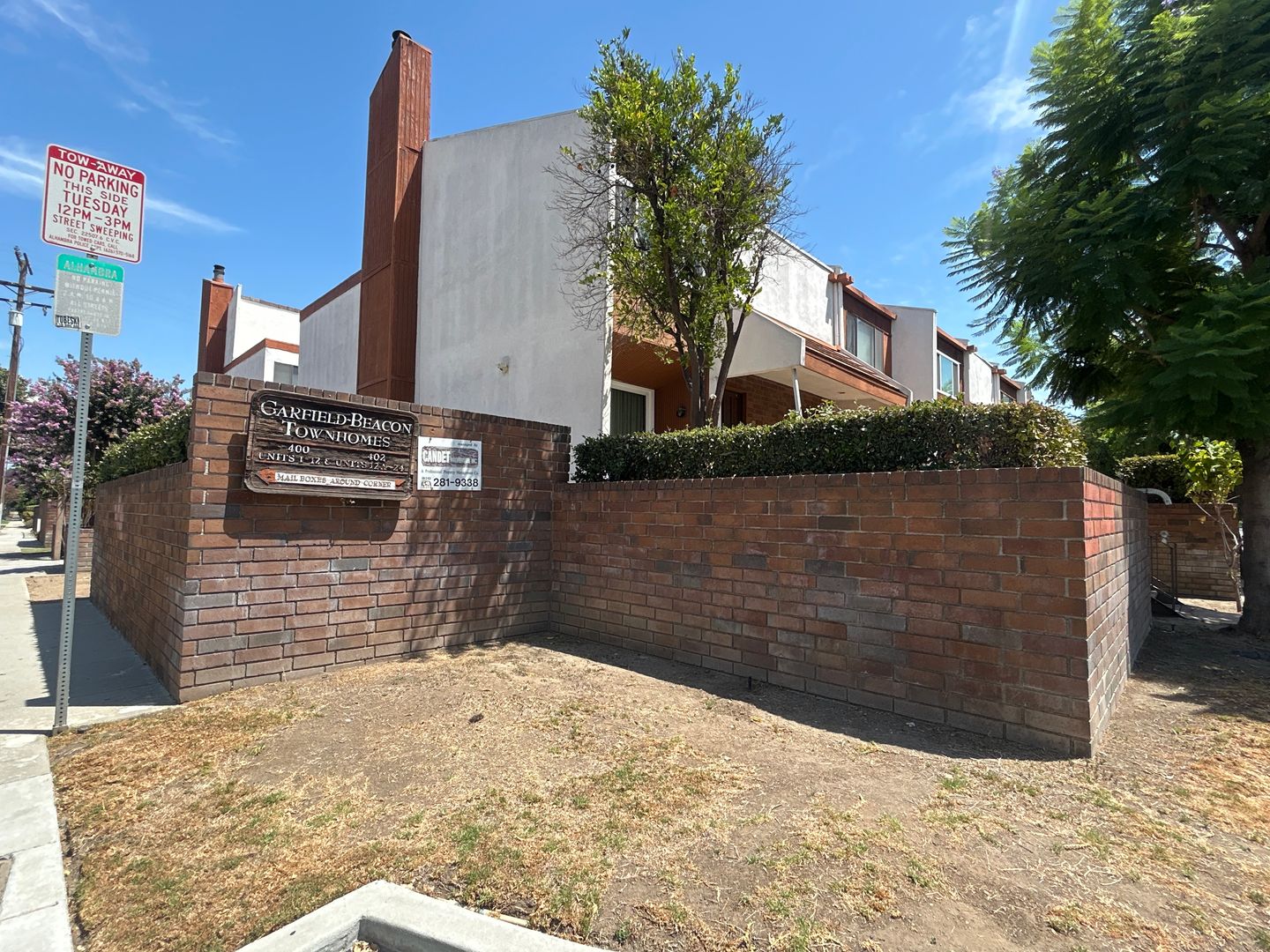 Alhambra House: 400 S. Garfield Ave. #1