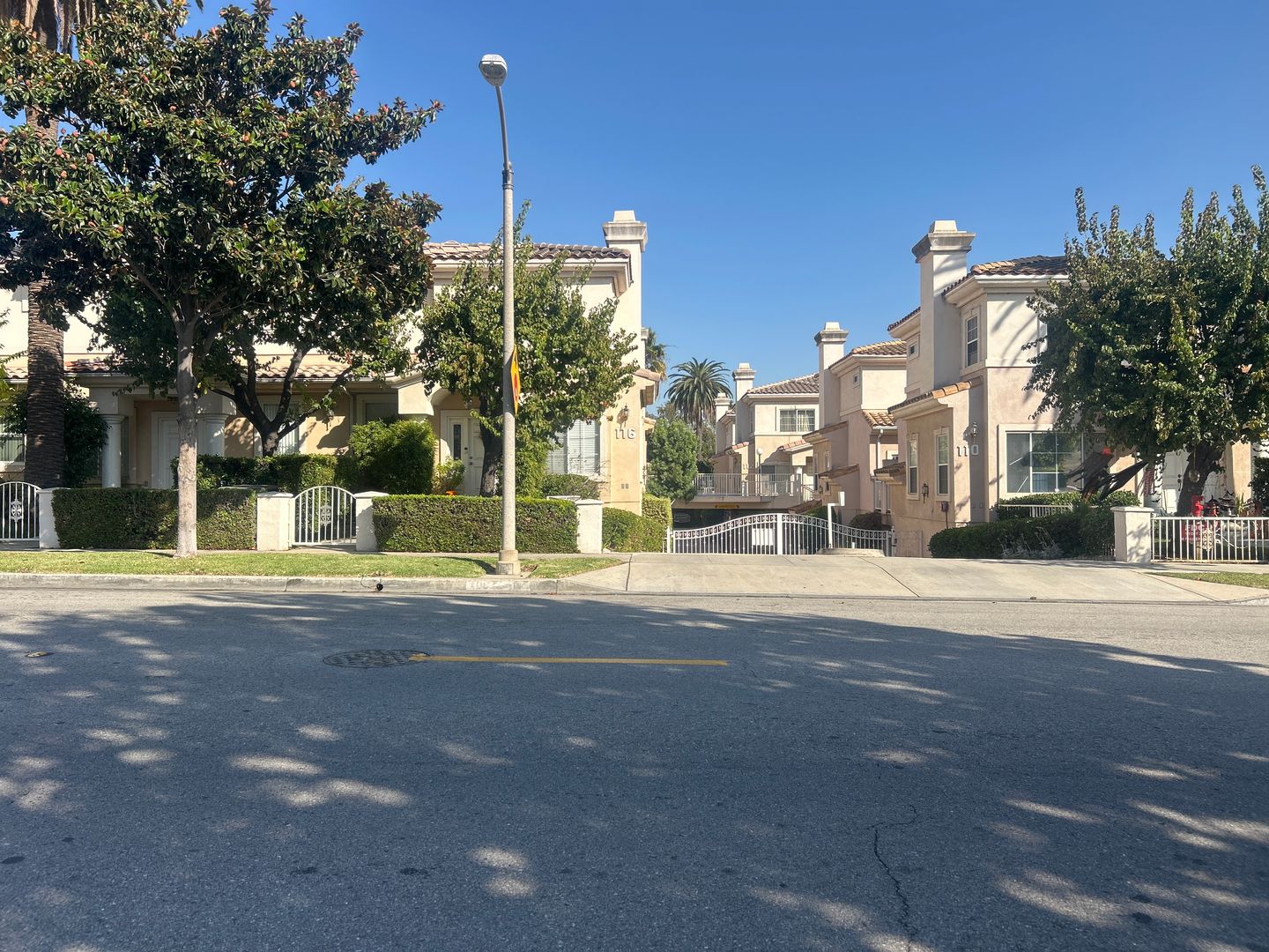 Alhambra Condo: 116 N. Marengo Ave. #A