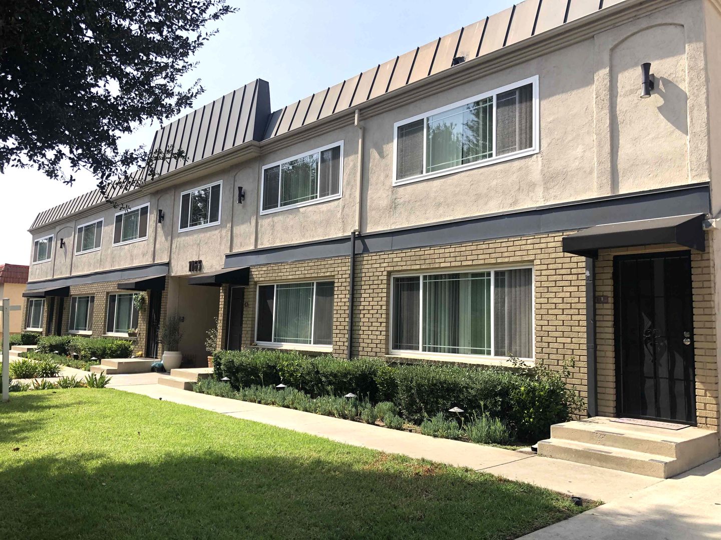 Glendale Apartment: 1165 Thompson Ave.