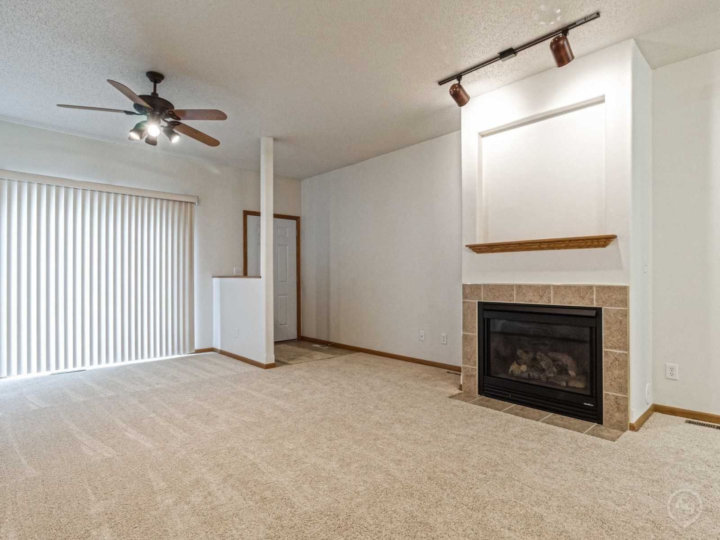 West Fargo Apartment: 1953 Sheyenne Street