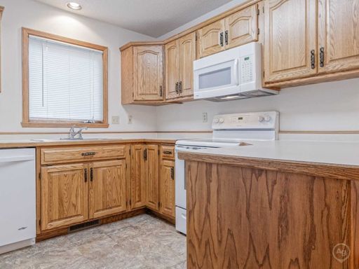 2924 15th Street South, Unit# F – photo 1