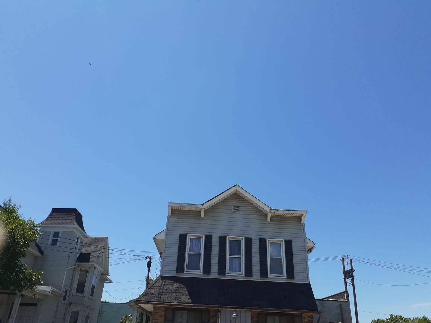 North Tonawanda Apartment: 142 Oliver St