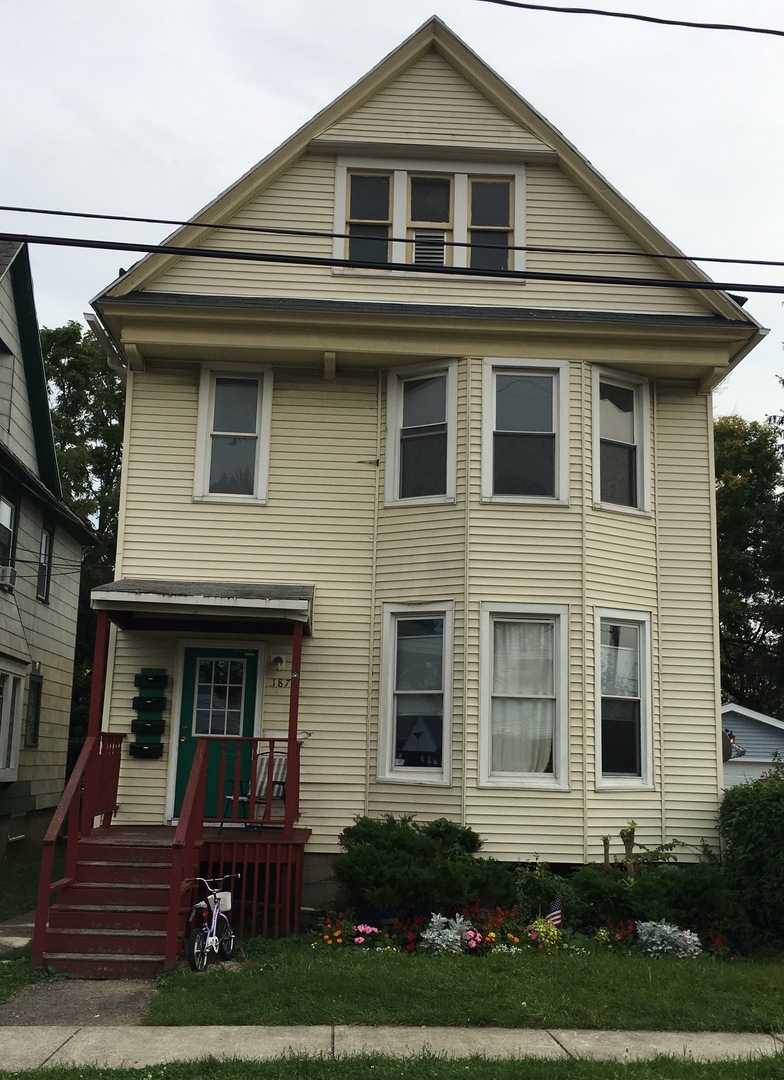 Buffalo Apartment: 187 Melrose st.