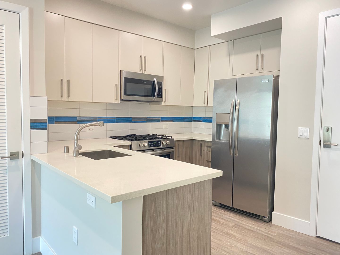 North Hollywood Apartment: 5550 Bonner Ave
