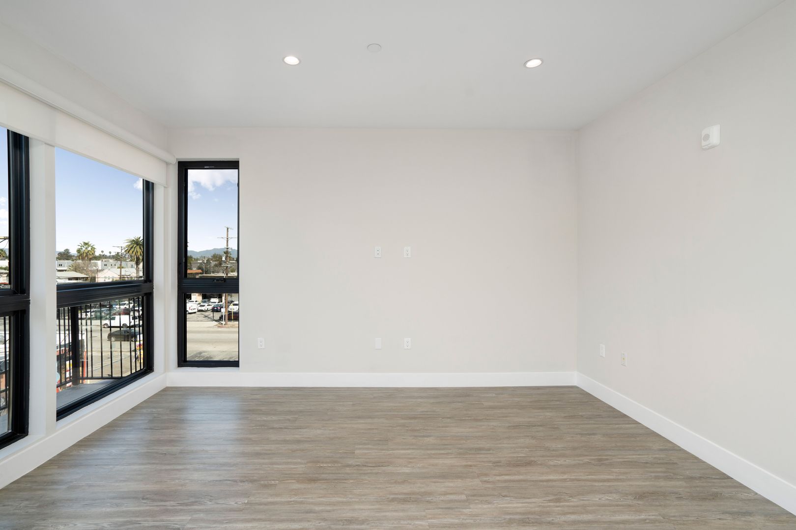 North Hollywood Apartment: 5550 Bonner Ave