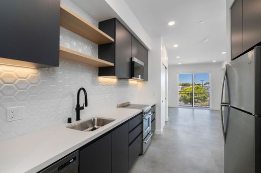 Discover Modern Elegance at Bradley 43: Your Urban Oasis – photo 1