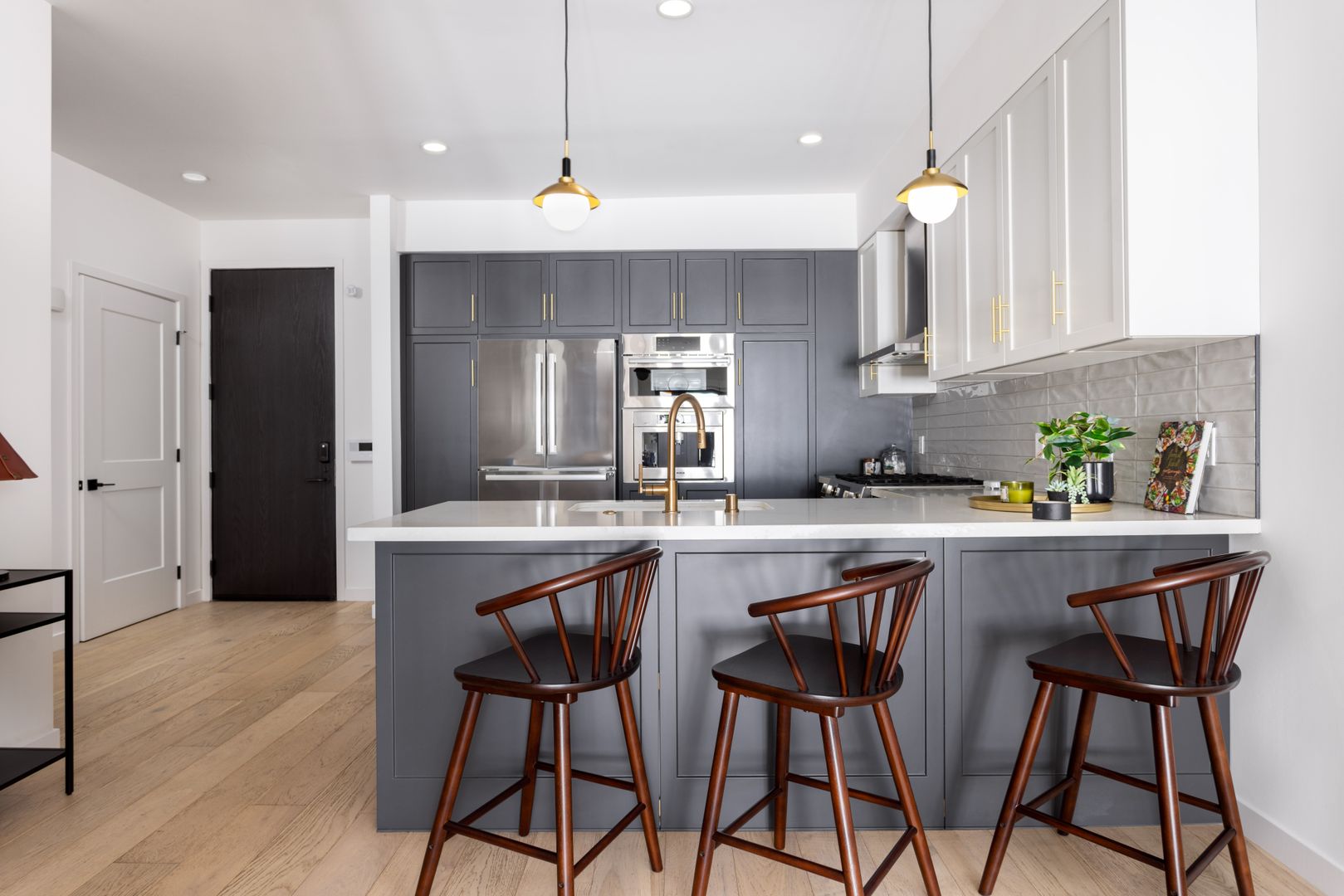 The Estelle | BREF3 1333 ORANGE GROVE LLC 4 of 19