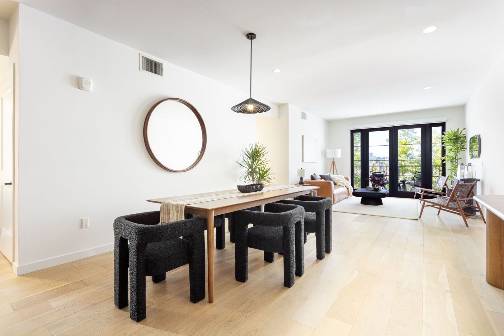 The Estelle | BREF3 1333 ORANGE GROVE LLC 3 of 19
