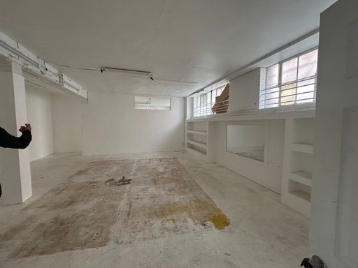 1,181 sqft. Commercial Space/Storage Unit Available for Lease! – photo 1