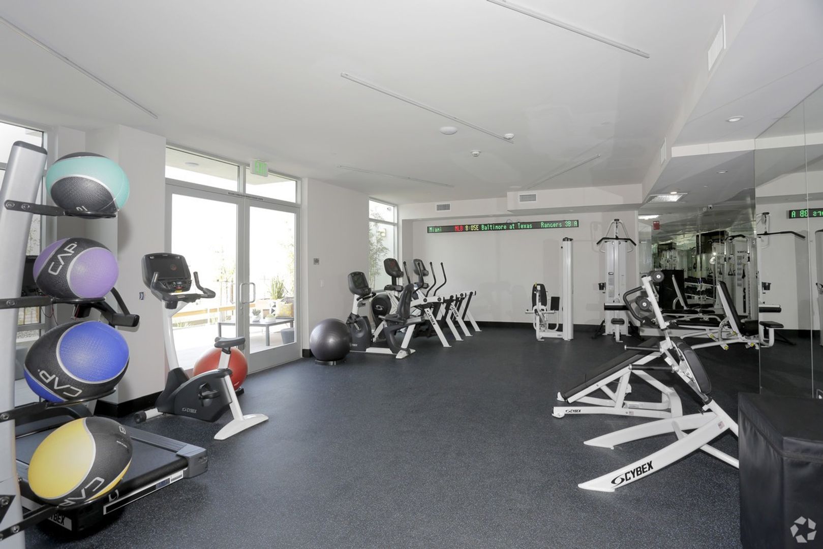 Gym at SevenWest (8 of 8)