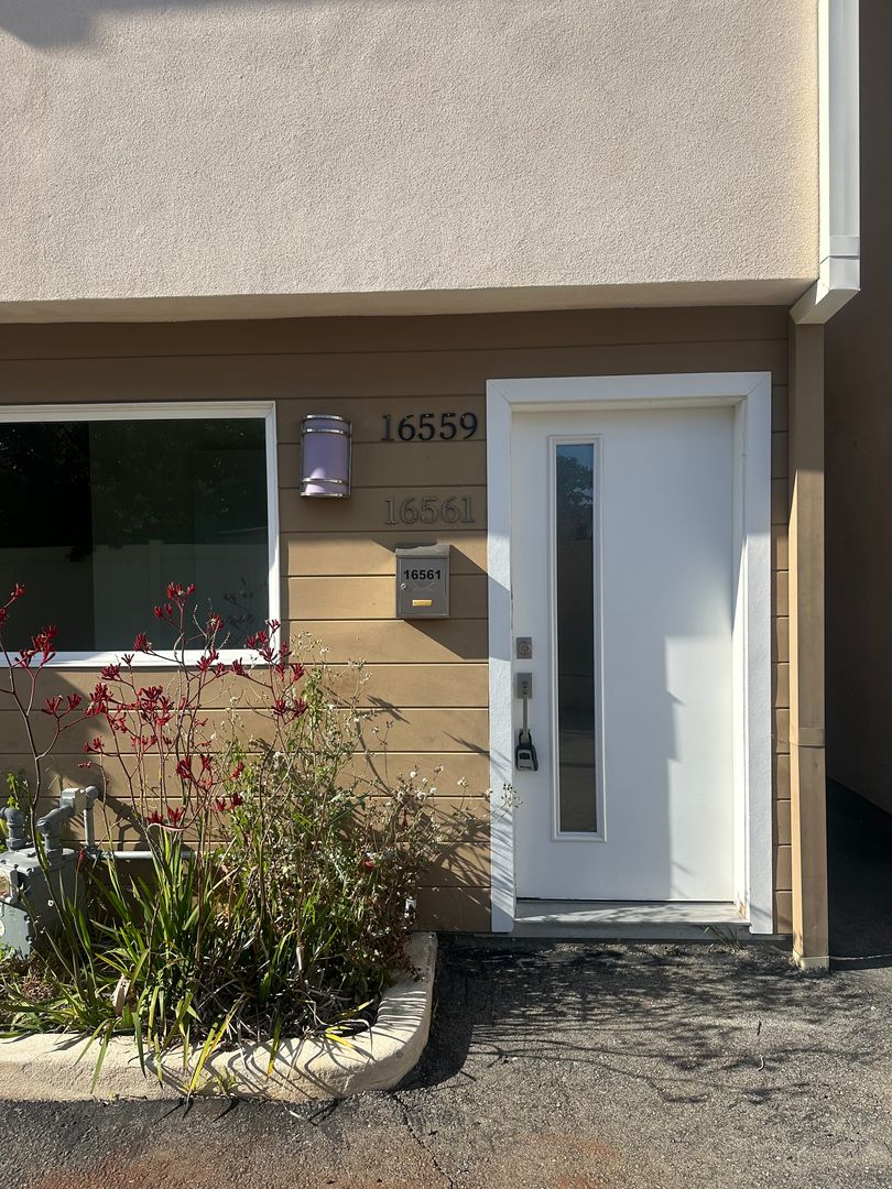 Spacious & Modern Tri-Level Townhome | 3 Bed, 2.5 Bath with Private Balcony 4 of 12