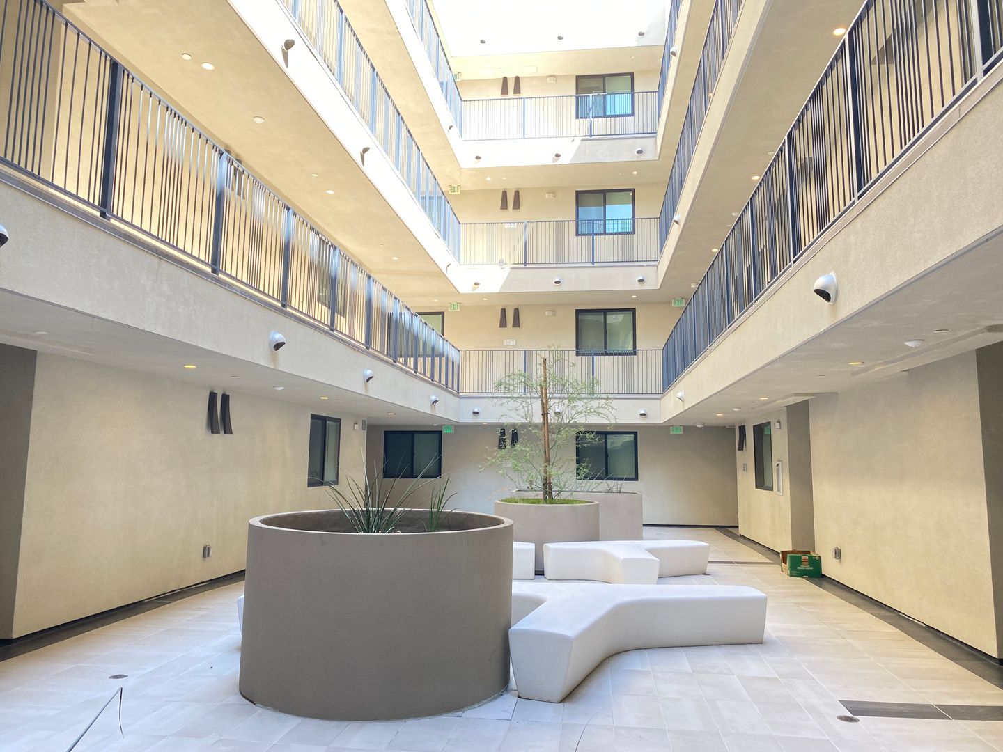 North Hollywood Apartment: 5550 Bonner Ave