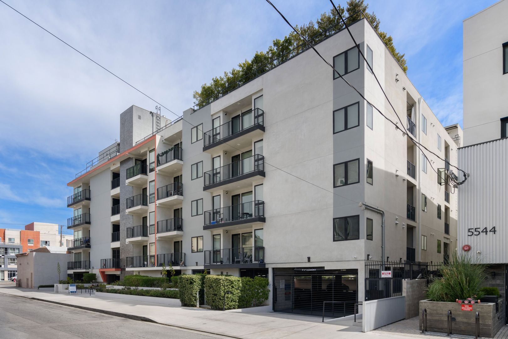 North Hollywood Apartment: 5550 Bonner Ave