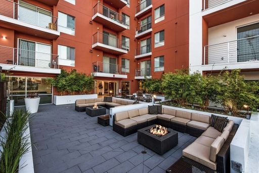 Modern 2bed|2bath with luxury fixtures~ Leasing Special 1m Free ~ Koreatown – photo 1