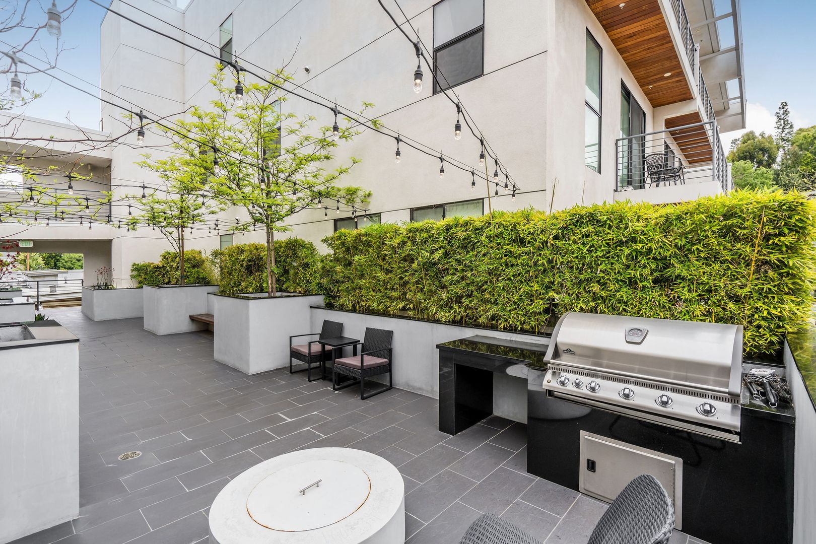 Grill area at The Modern LA (2 of 2)