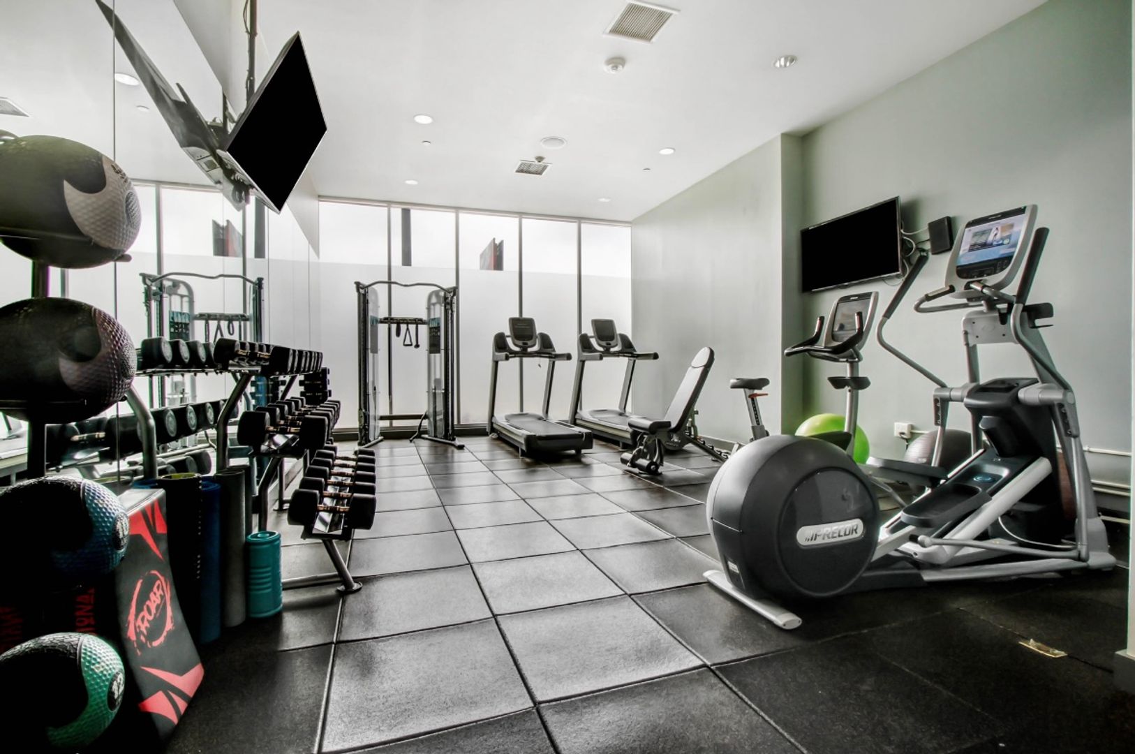 Gym at The BW (4 of 5)