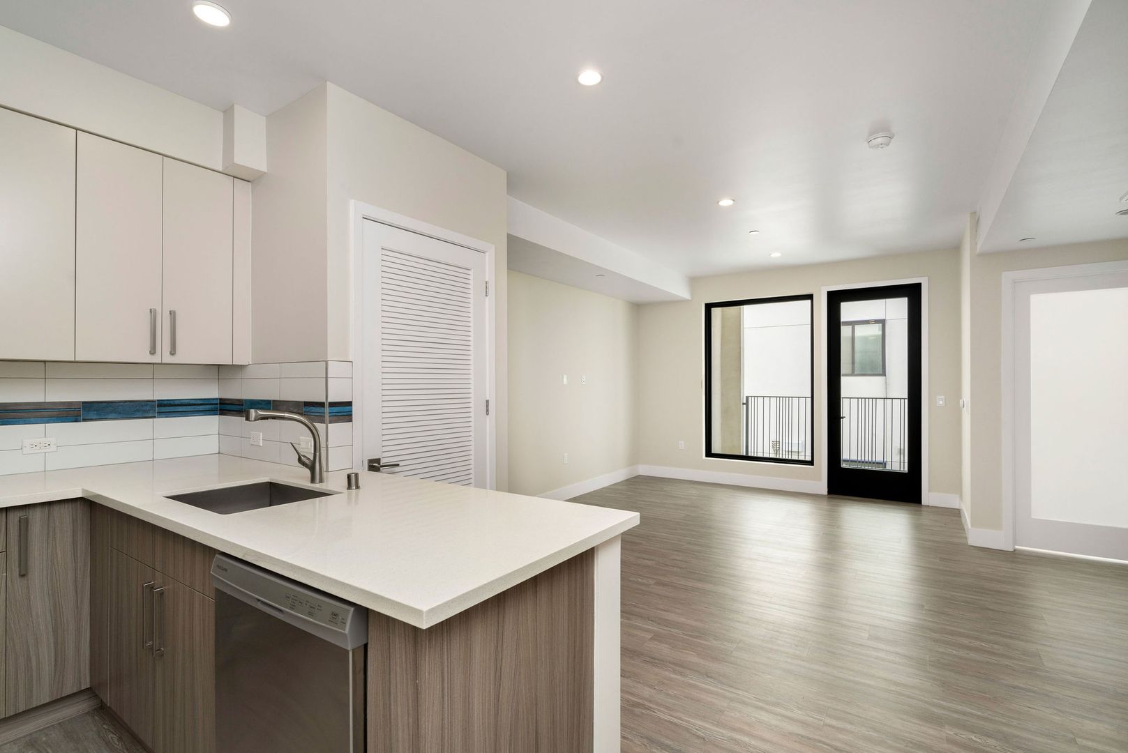 North Hollywood Apartment: 5550 Bonner Ave