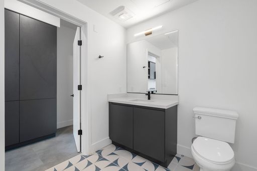 Discover Modern Elegance at Bradley 43: Your Urban Oasis – photo 1