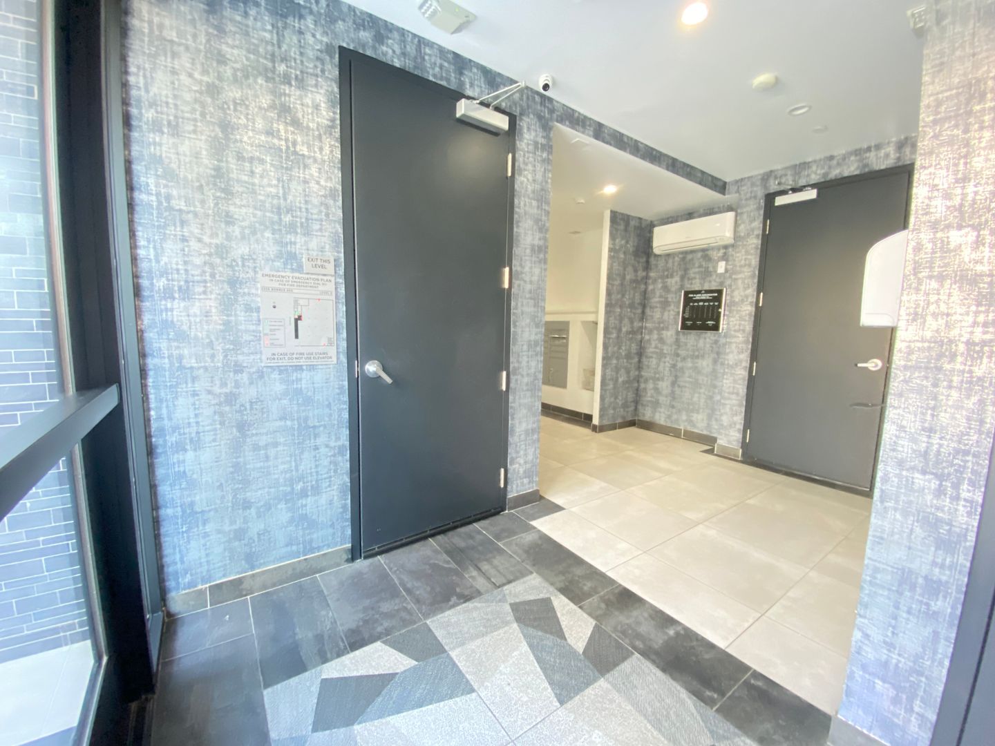 Lobby at 5550 Bonner LLC