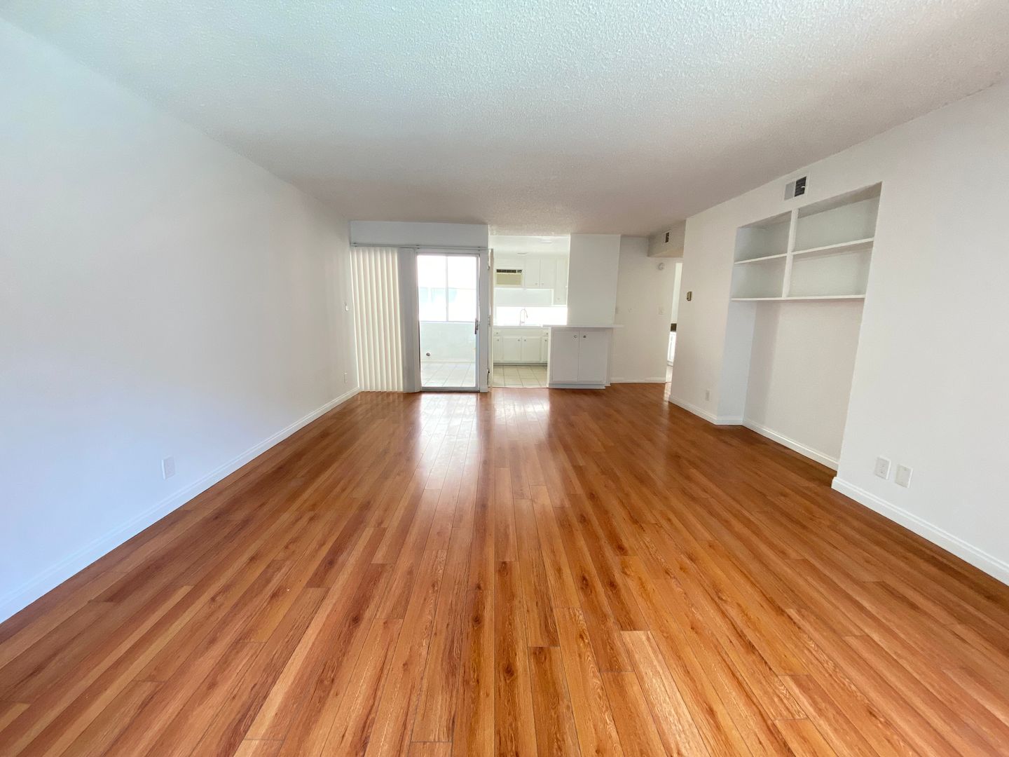511 N Kenmore Ave 12 of 12