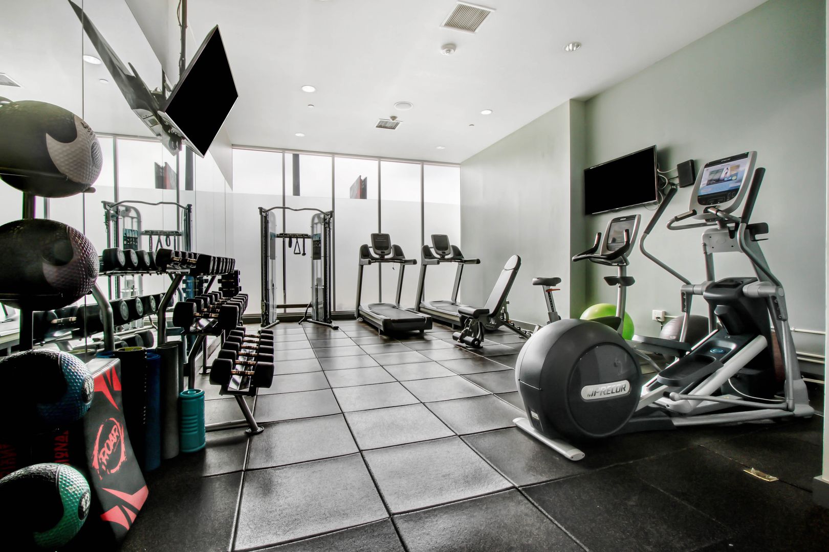 Gym at The BW (3 of 5)